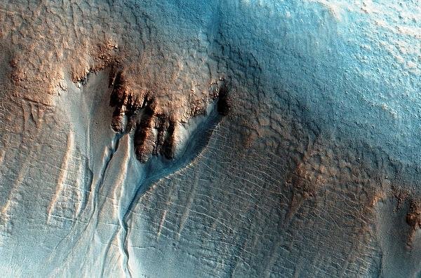 کشف دریاچه یخ زده در زیر «دشت بهشت» مریخ