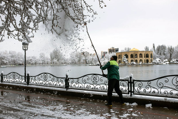 Spring snow in Tabriz