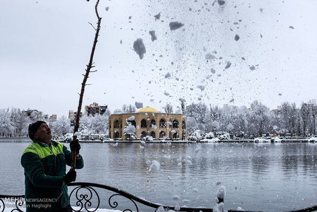 Spring snow in Tabriz