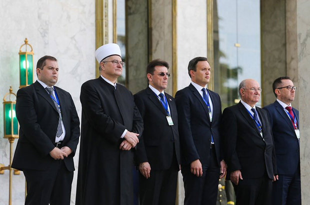 Rouhani officially welcomes Croatian president