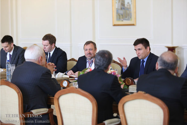 Iran, Ukraine FMs meet in Tehran