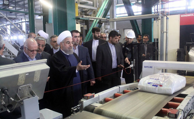 Rouhani officially inaugurates Mahabad Petrochemical Complex