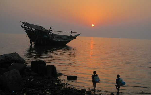 Sunset in Bushehr port