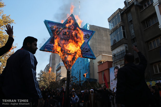 Students in Tehran mark U.S. embassy takeover