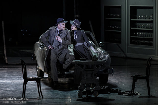 Iranian troupe performs “Mississippi Dies Seated”