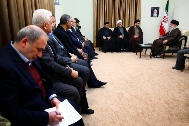 Supreme Leader receives Iraqi Ammar al-Hakim 
