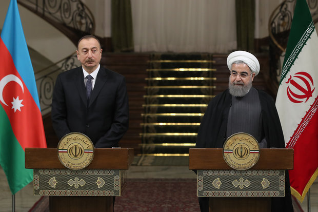 President Rouhani officially welcomes Azerbaijani counterpart