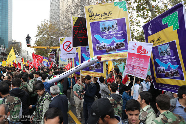 Iranians commemorate U.S. embassy takeover