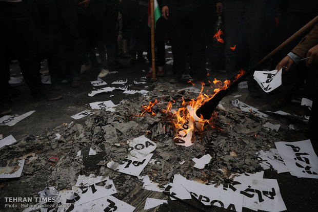 Iranians commemorate U.S. embassy takeover