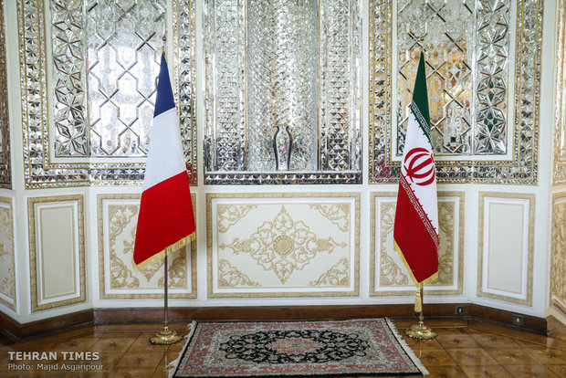 Iran's Zarif meets French counterpart in Tehran