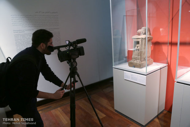 The Louvre stages Tehran exhibition