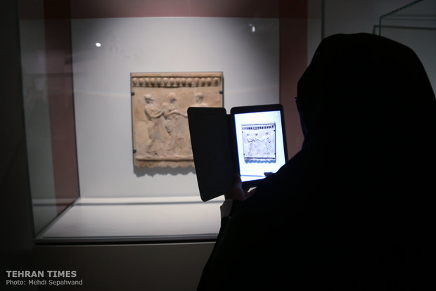 The Louvre stages Tehran exhibition