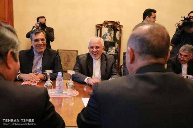 Zarif meets his Turkish counterpart in Moscow