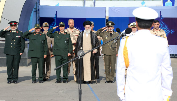 Leader attends graduation ceremony of Army cadets