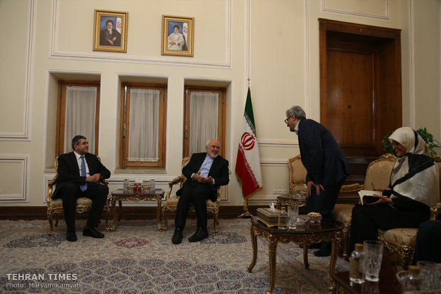 Zarif meets UNWTO Secretary General, German senior politician