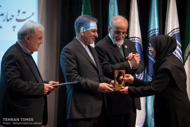 Top researchers, centers honored at  Razi festival