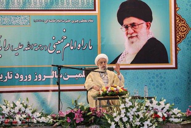 Iran marks anniversary of Imam Khomeini’s return from exile