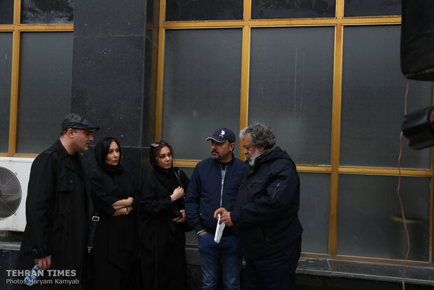 Fans bid farewell to actor Jamshid Mashayekhi at Vahdat Hall 