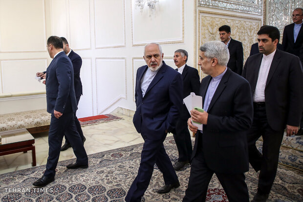 New Tajik envoy submits credentials to Zarif
