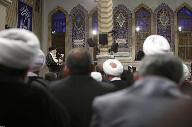 Judiciary personnel meet Ayatollah Khamenei