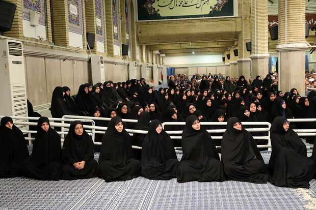 Judiciary personnel meet Ayatollah Khamenei