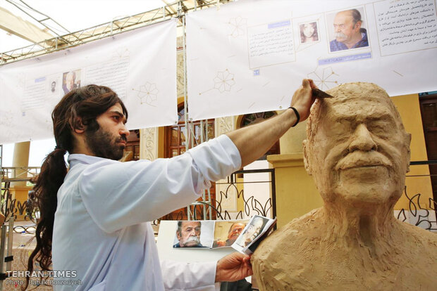 Busts of contemporary luminaries symposium is underway in Tehran