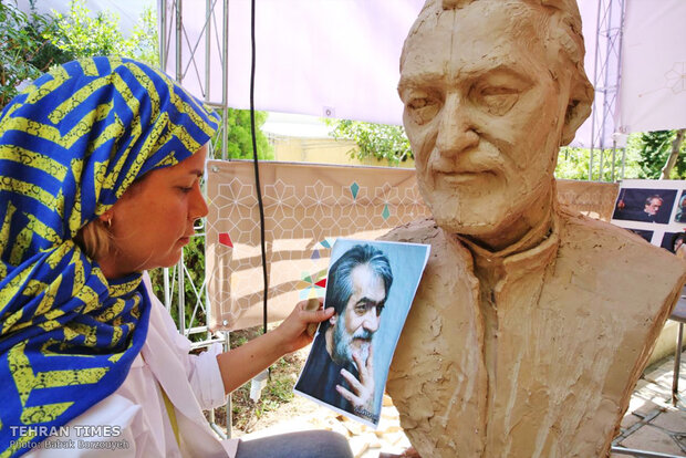 Busts of contemporary luminaries symposium is underway in Tehran
