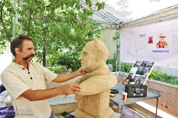 Busts of contemporary luminaries symposium is underway in Tehran