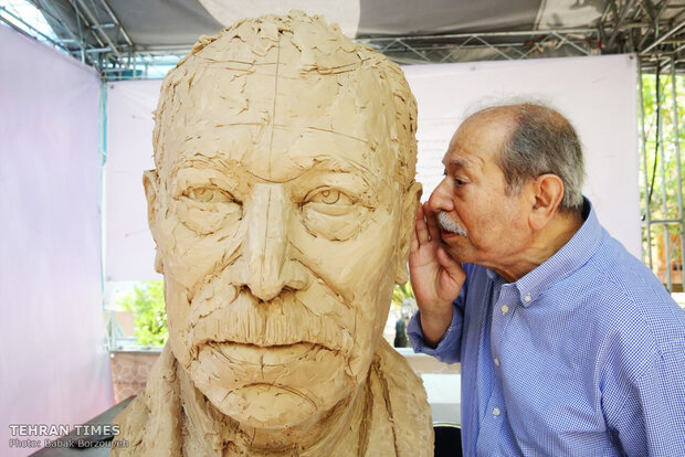 Busts of contemporary luminaries symposium is underway in Tehran