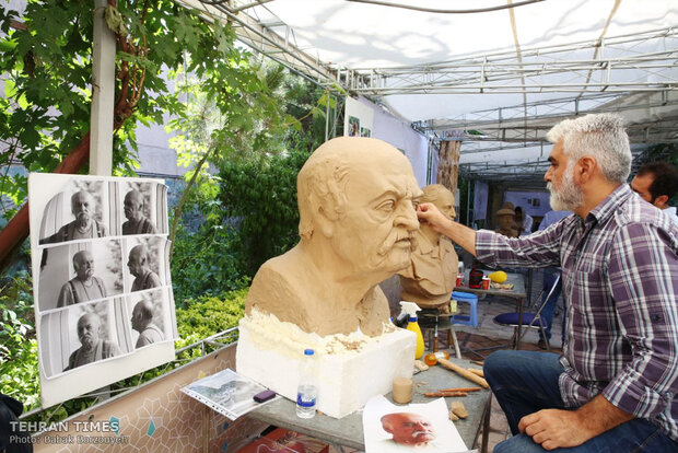 Busts of contemporary luminaries symposium is underway in Tehran