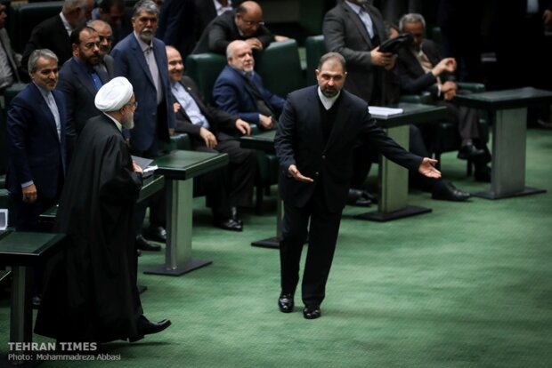 Rouhani submits budget bill to parliament