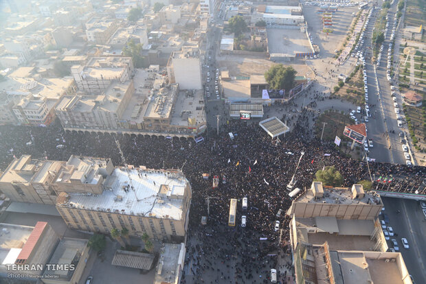 Funeral procession for martyrs Soleimani, al-Muhandis in Ahvaz