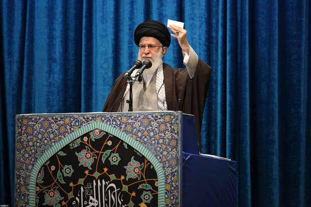 Leader of the Islamic Revolution leads Friday prayers