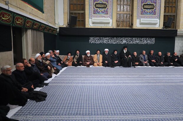 Leader attends martyrdom anniversary of Hazrat Fatemeh (PBUH)