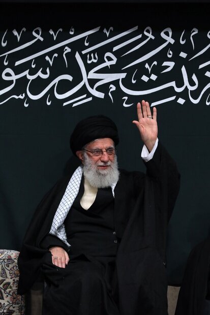 Leader attends martyrdom anniversary of Hazrat Fatemeh (PBUH)