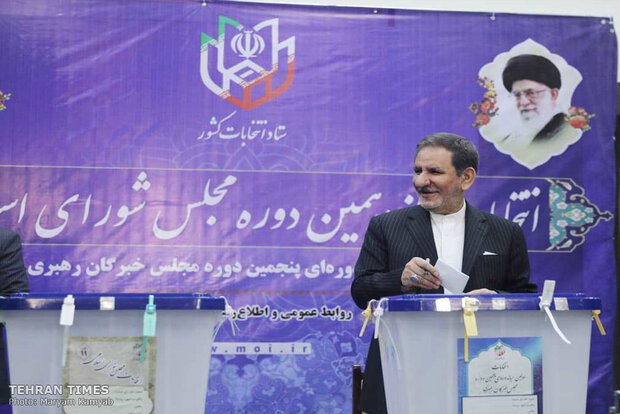 Top Iranian officials cast votes in early hours of election day