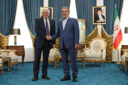 دیدار جوزپ بورل با  علی شمخانی