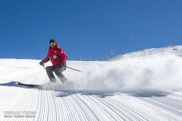 Tochal ski resort provides services