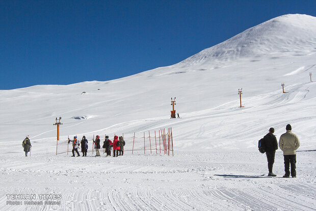 Tochal ski resort provides services