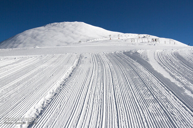 Tochal ski resort provides services