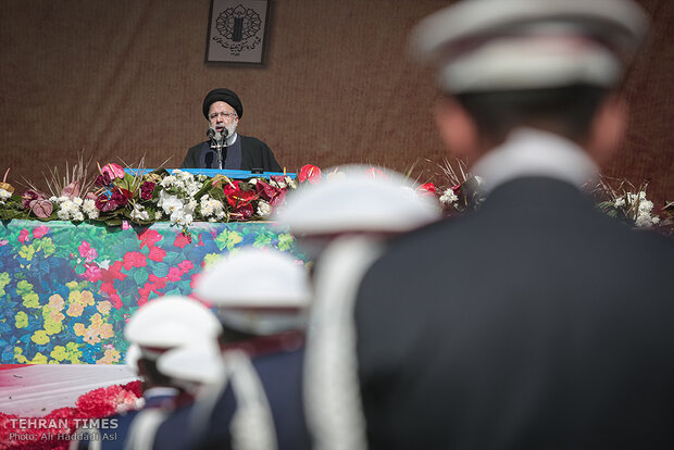 Iranians celebrate 44th anniversary of Islamic Revolution