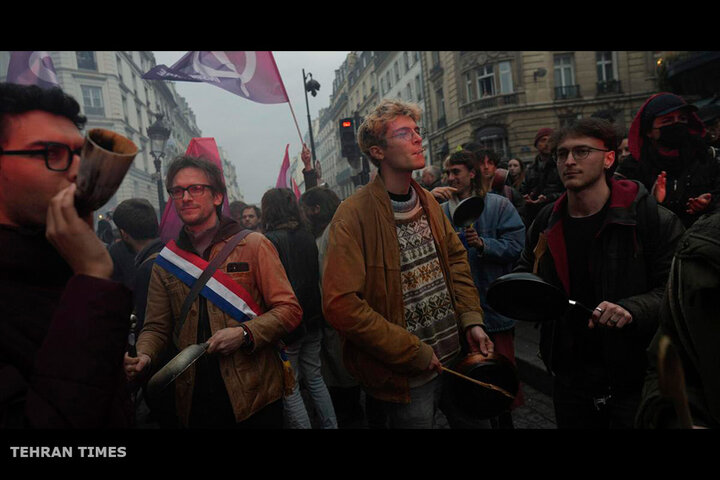 Spoons and cooking pots revolution against Macron
