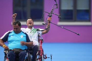 علی سینا منشازاده - پاراتیراندازی با کمان