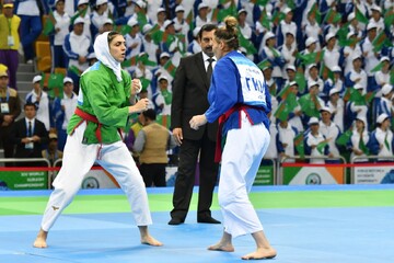 Donya Aghaei kurash
