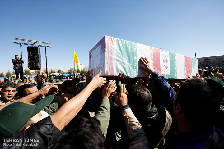 Farewell ceremony and burial for Kerman martyrs