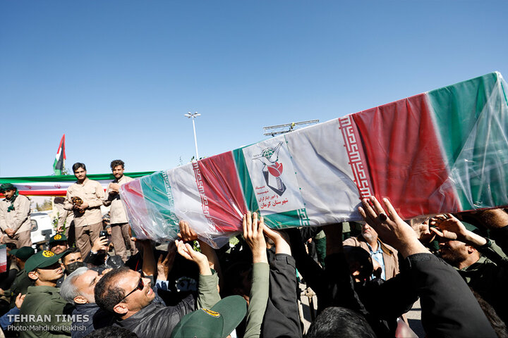 Farewell ceremony and burial for Kerman martyrs