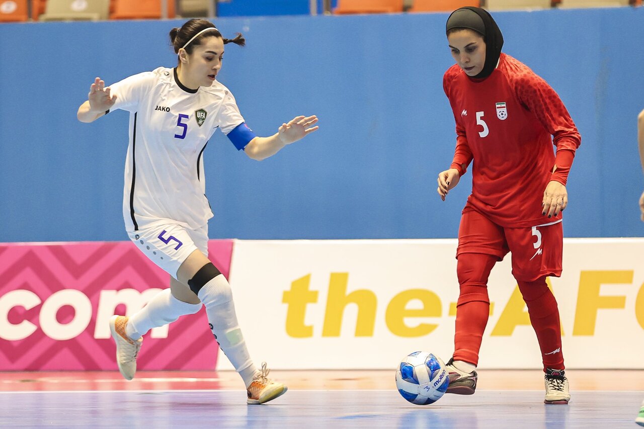 Young generation to build Iran’s women futsal future: Shirbeigi