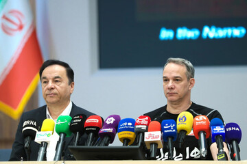 موتا پائز - سرمربی تیم ملی والیبال ایران