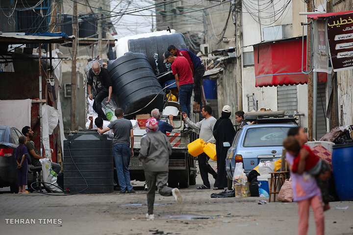Thousands flee Rafah after Israeli forces issue evacuation order