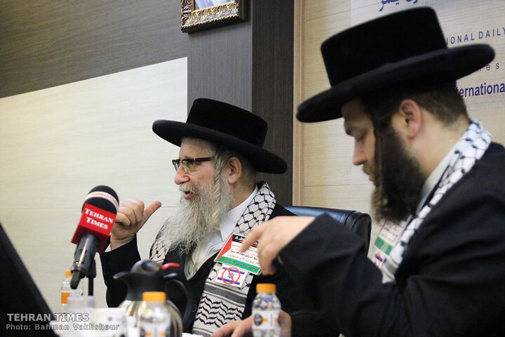 Rabbi Weiss talks to the Tehran Times